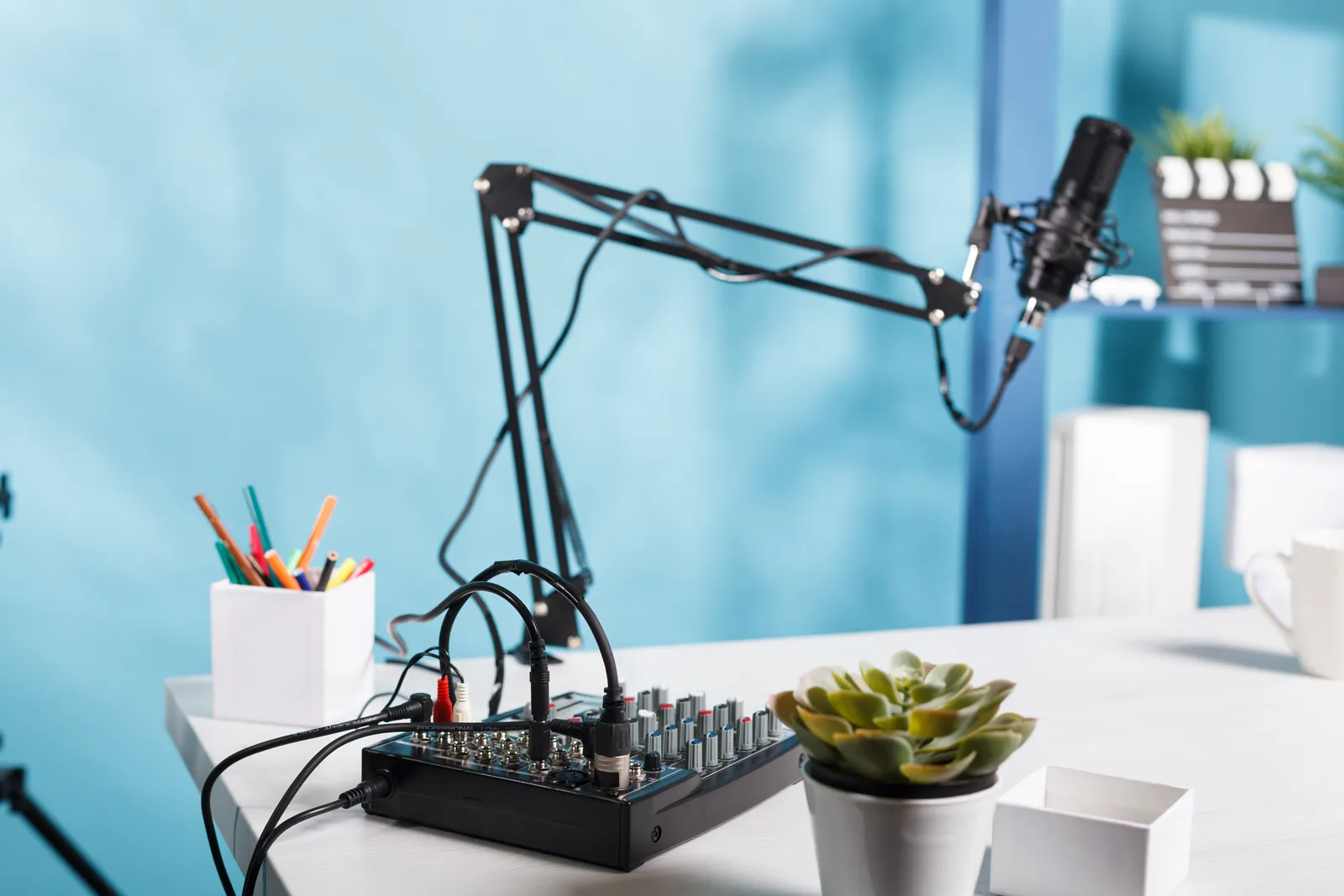 logic pro daw controller — professional studio photograph