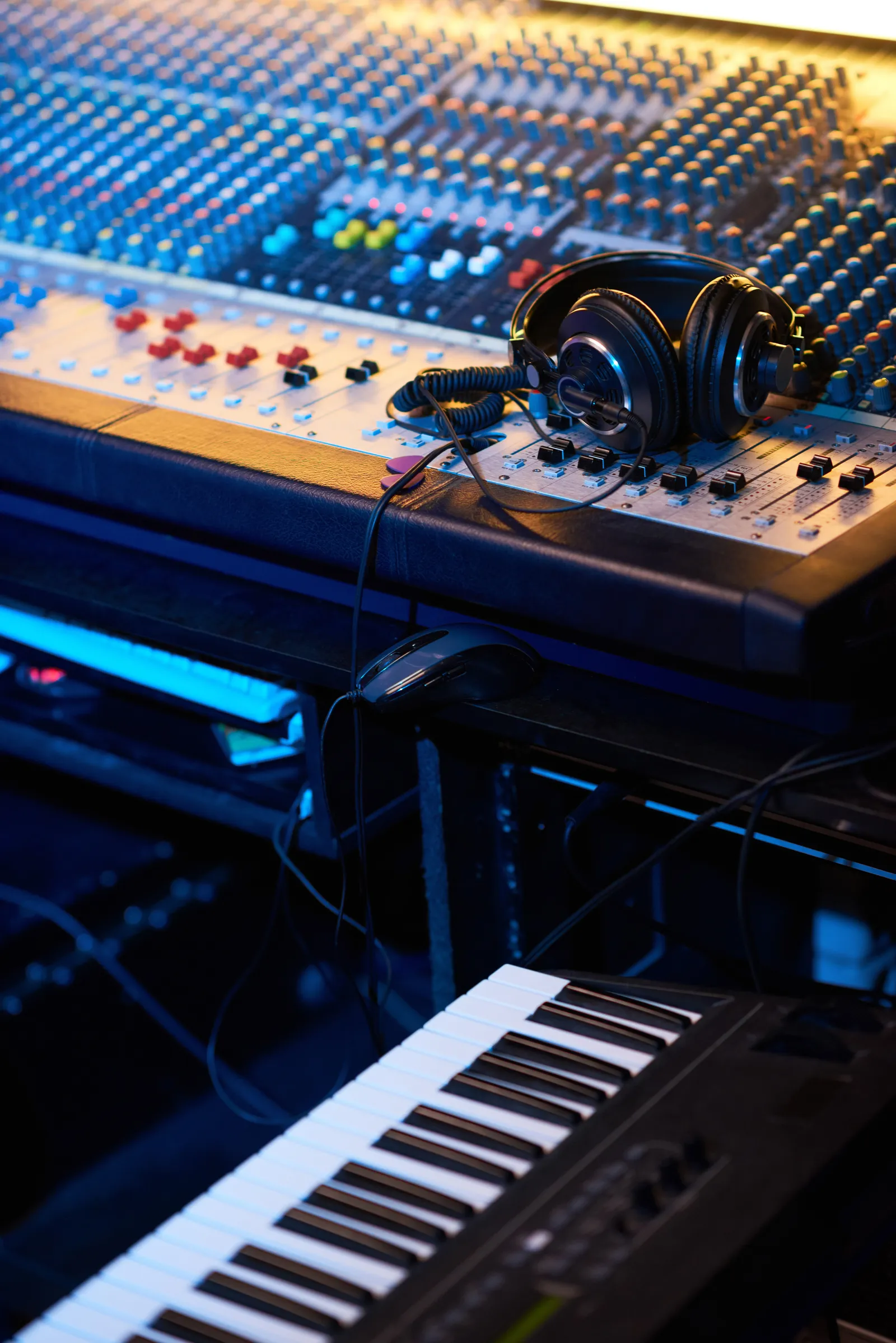 Ultra-wide touch screen mixer surface for DAW control in a home studio